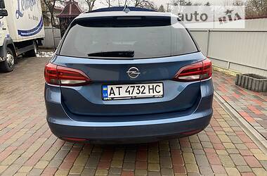 Универсал Opel Astra 2016 в Городенке
