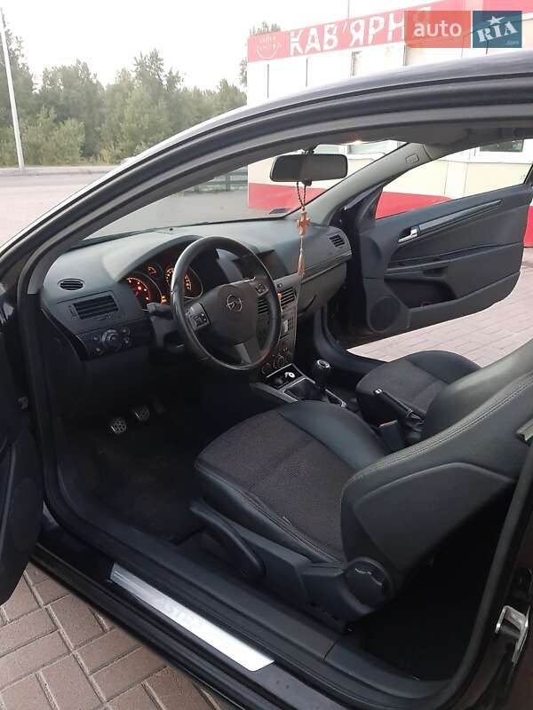 Хэтчбек Opel Astra 2006 в Киеве