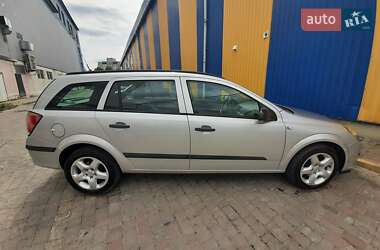Универсал Opel Astra 2006 в Ивано-Франковске