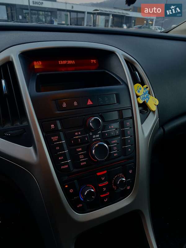 Универсал Opel Astra 2012 в Ужгороде фото 16 Универсал Opel Astra 2012 в Ужгороде