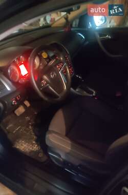 Універсал Opel Astra 2013 в Старому Самборі