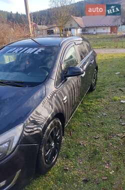 Універсал Opel Astra 2013 в Старому Самборі