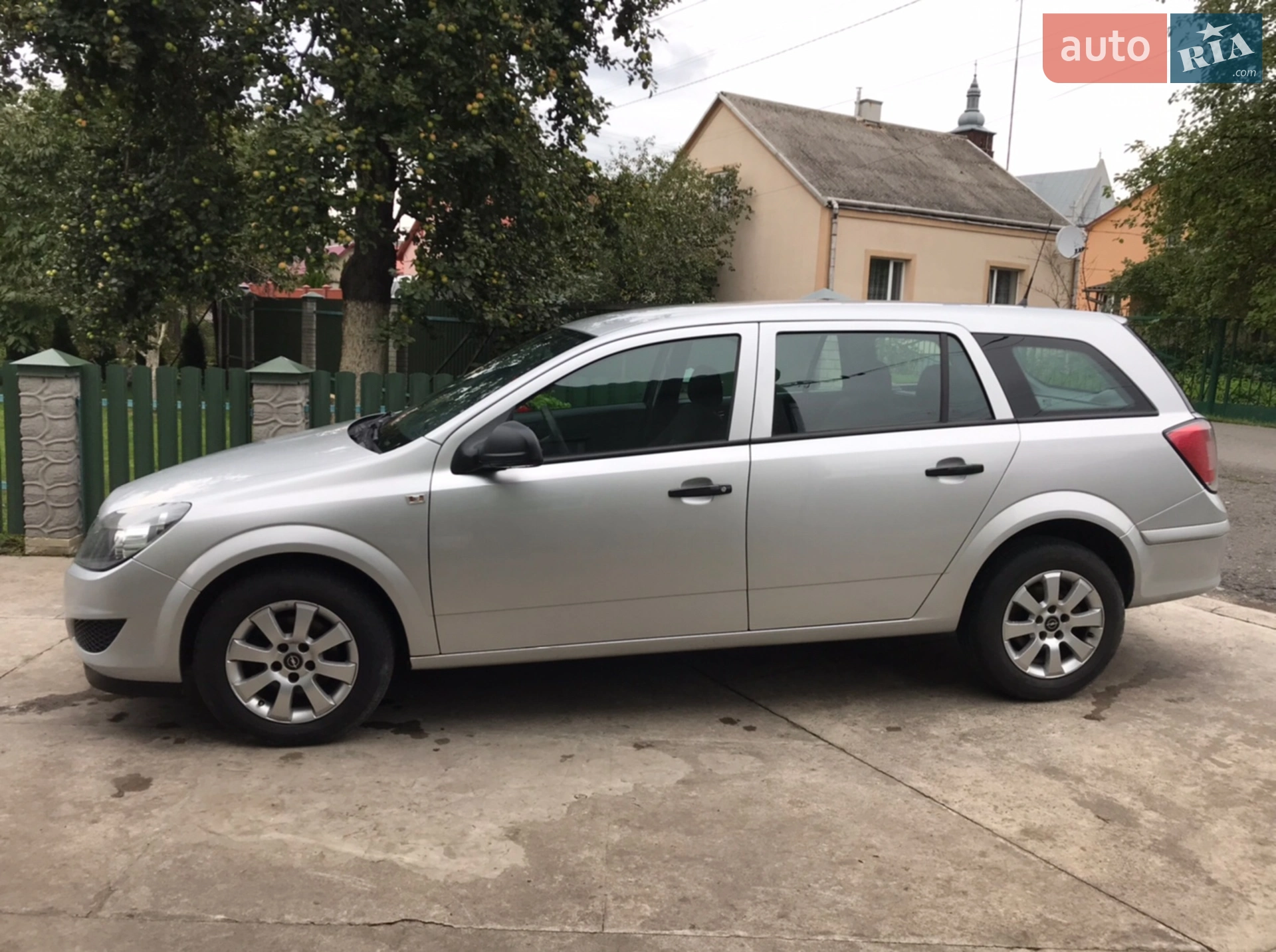 2011 Opel Astra - мініатюра 2