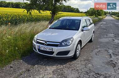 Універсал Opel Astra 2005 в Івано-Франківську