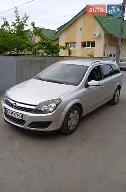 Універсал Opel Astra 2005 в Івано-Франківську