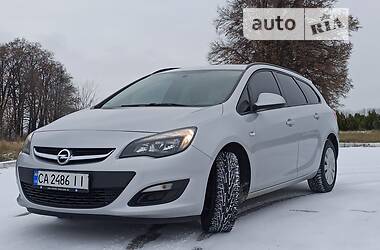 Універсал Opel Astra 2015 в Умані