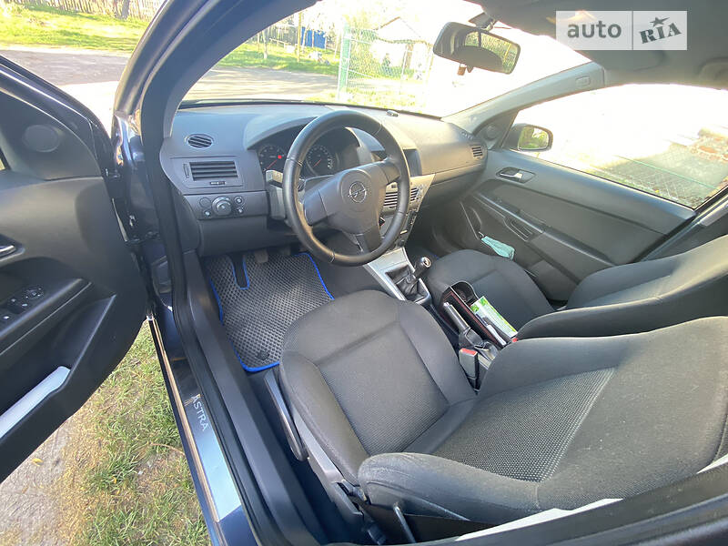 Хетчбек Opel Astra 2009 в Коростені фото 4 Хетчбек Opel Astra 2009 в Коростені