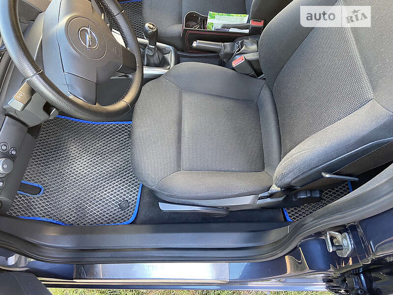 Хетчбек Opel Astra 2009 в Коростені фото 5 Хетчбек Opel Astra 2009 в Коростені