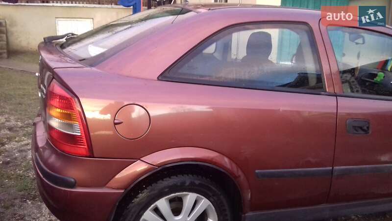 Седан Opel Astra 2001 в Кременці