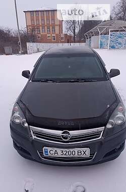 Универсал Opel Astra 2012 в Мироновке