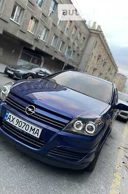 Универсал Opel Astra 2004 в Лозовой