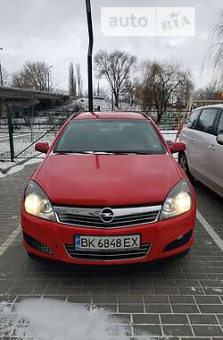 Універсал Opel Astra 2007 в Рівному