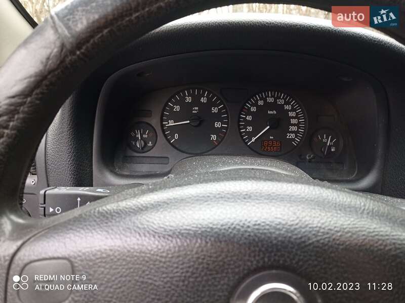 Седан Opel Astra 2008 в Славянске
