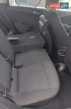 Универсал Opel Astra 2015 в 