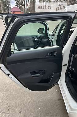 Универсал Opel Astra 2013 в 