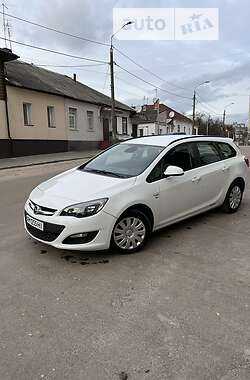 Универсал Opel Astra 2013 в 