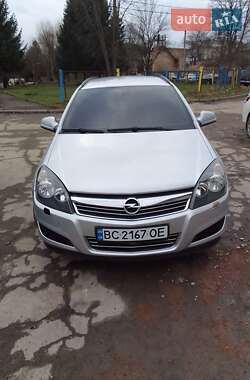 Универсал Opel Astra 2010 в 