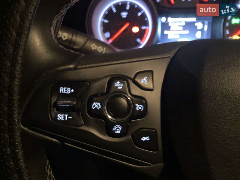 Универсал Opel Astra 2016 в Днепре