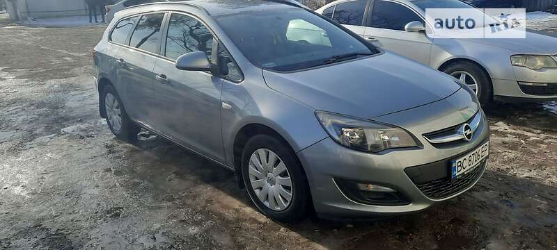 Універсал Opel Astra 2013 в 