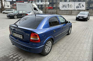 Хэтчбек Opel Astra 2002 в 