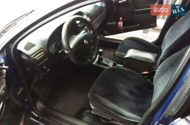 Седан Opel Astra 2000 в 