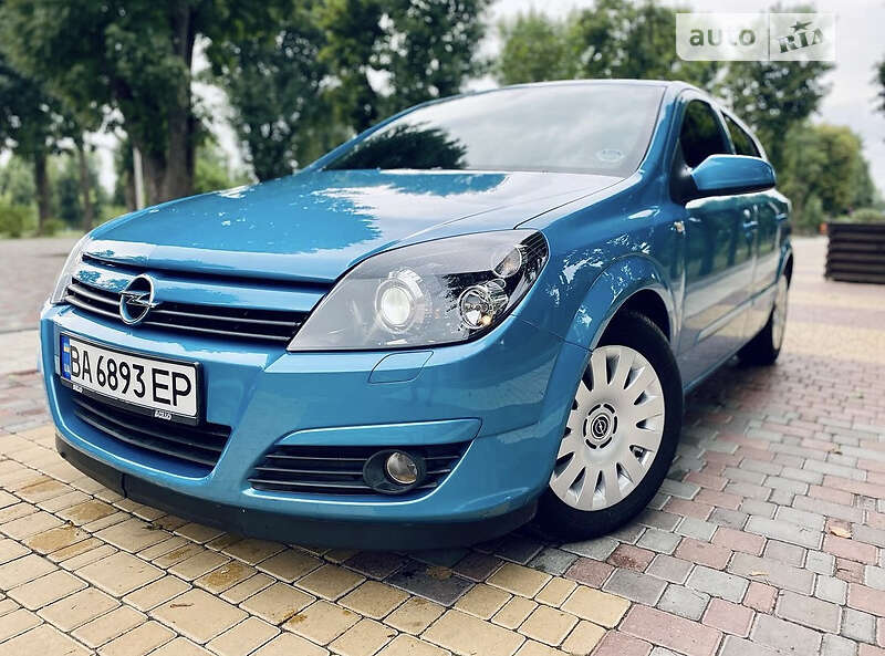 Хетчбек Opel Astra 2004 в Кропивницькому