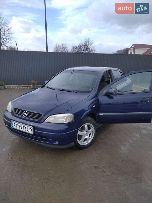 Opel Astra 2003