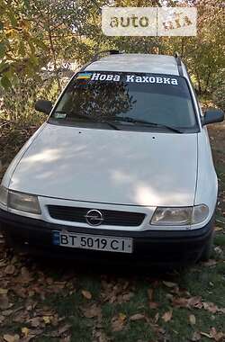 Універсал Opel Astra 1995 в Крижополі