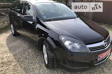 Універсал Opel Astra 2010 в 