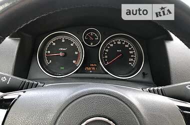 Універсал Opel Astra 2010 в 