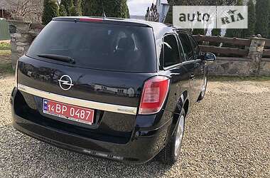 Універсал Opel Astra 2010 в 