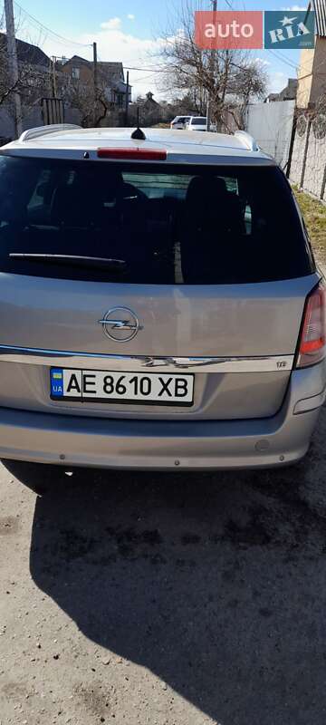 Універсал Opel Astra 2007 в Павлограді