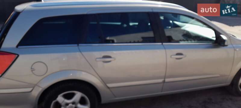 Універсал Opel Astra 2007 в Павлограді