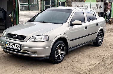 Седан Opel Astra 2007 в Днепре