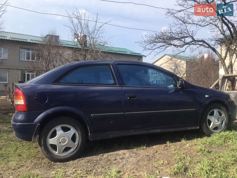 Купе Opel Astra 2003 в Балаклее