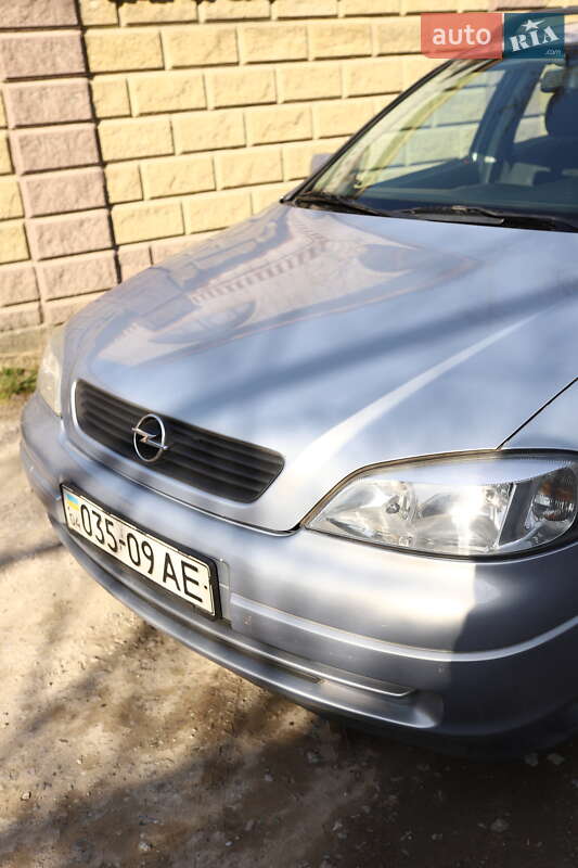 Універсал Opel Astra 2002 в Дніпрі