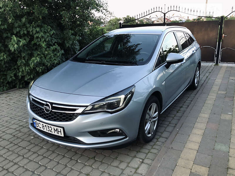 Универсал Opel Astra 2018 в Львове