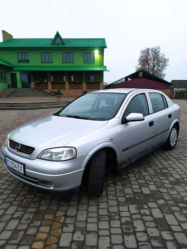 Opel Astra