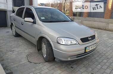 Седан Opel Astra 2008 в Черновцах