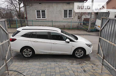 Універсал Opel Astra 2017 в Львові