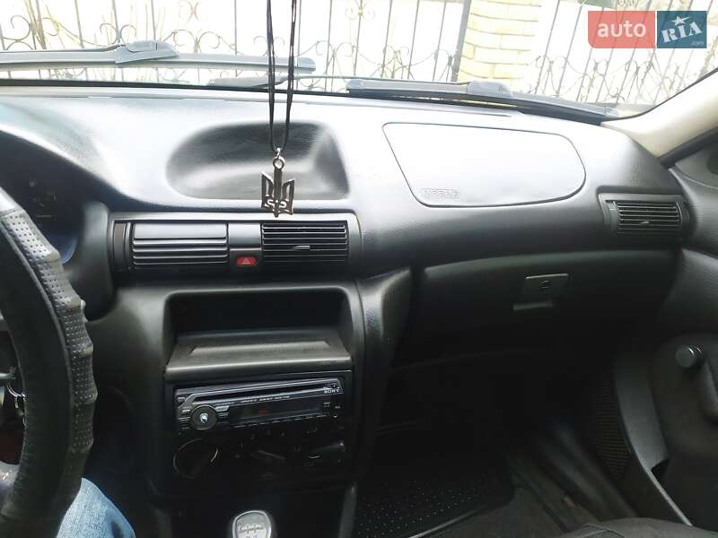 Седан Opel Astra 1994 в Кам'янському
