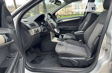 Универсал Opel Astra 2008 в 