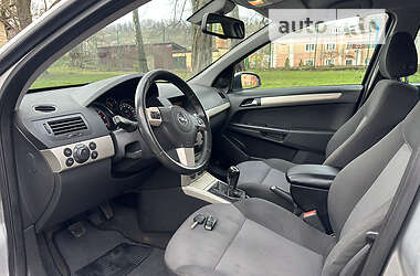 Универсал Opel Astra 2008 в 