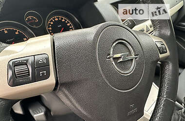Универсал Opel Astra 2008 в 