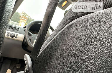 Универсал Opel Astra 2008 в 