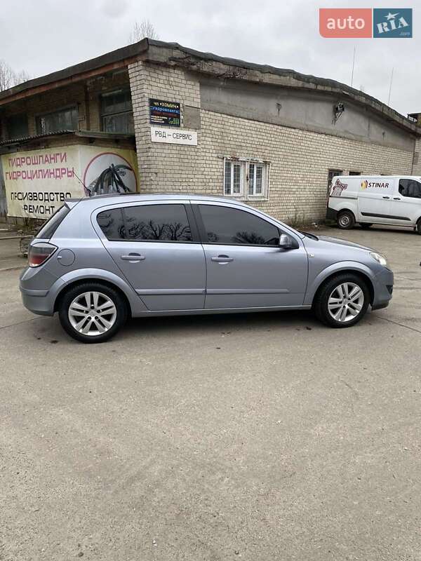 Хетчбек Opel Astra 2007 в Києві