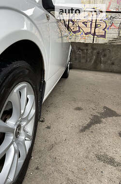 Универсал Opel Astra 2012 в 