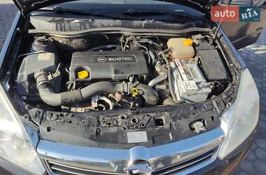 Универсал Opel Astra 2008 в Луцке