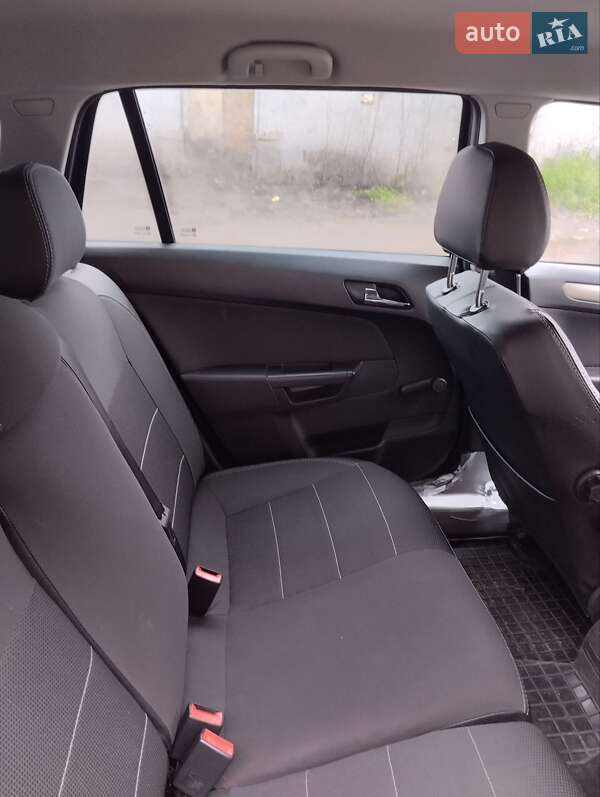 Универсал Opel Astra 2007 в Кривом Роге