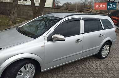 Универсал Opel Astra 2007 в 